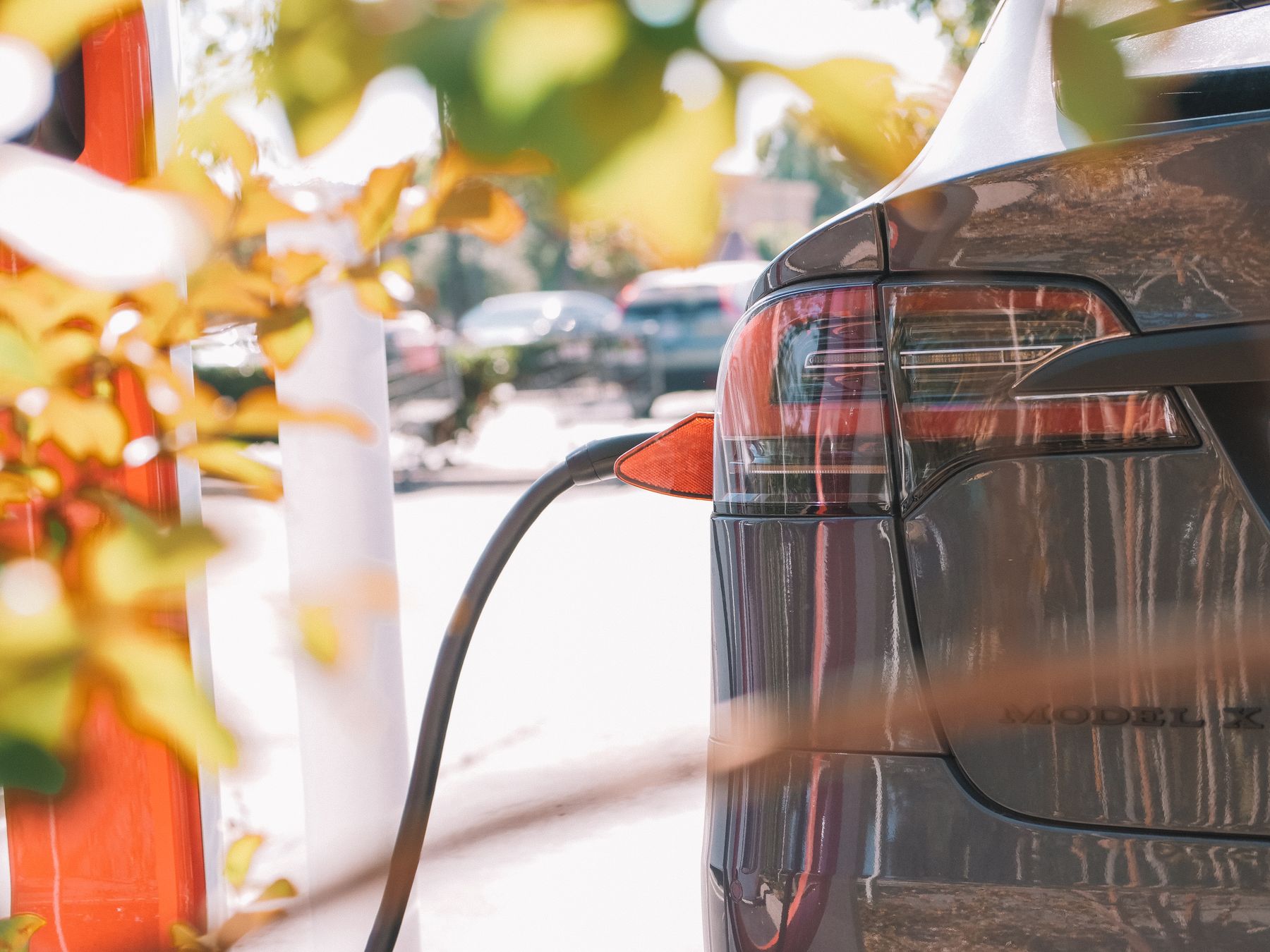 Elektrofahrzeug beim Laden